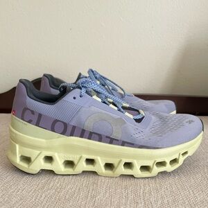 On Cloud monster Like New Size 9.5